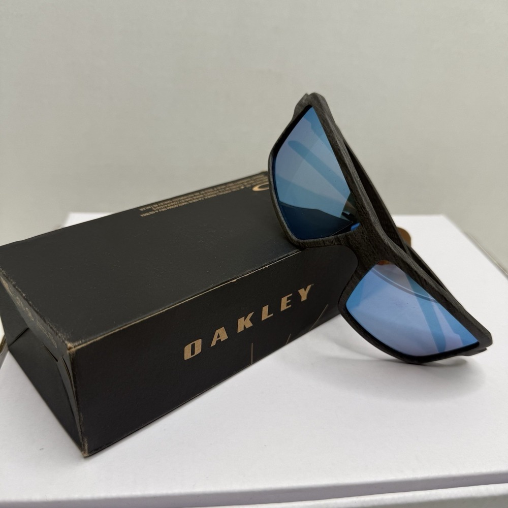 Oakley Cables OO9129-0663 Woodgrain Prizm Deep Water Polarized Sunglasses